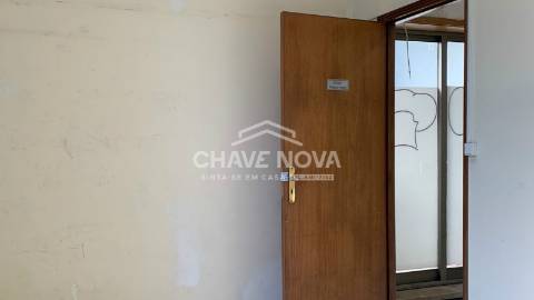 Loja  Venda em Mafamude e Vilar do Paraíso,Vila Nova de Gaia