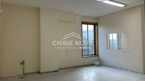 Loja  Venda em Mafamude e Vilar do Paraíso,Vila Nova de Gaia