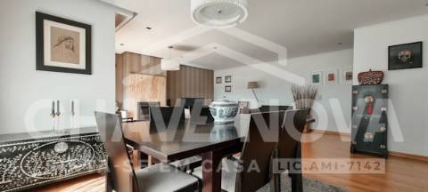 Apartamento T4 Venda em Mafamude e Vilar do Paraíso,Vila Nova de Gaia