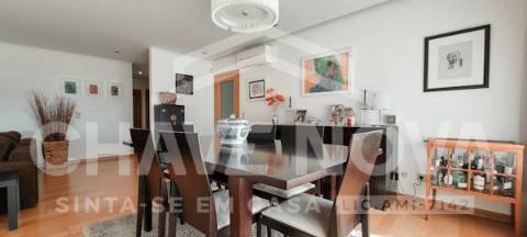Apartamento T4 Venda em Mafamude e Vilar do Paraíso,Vila Nova de Gaia