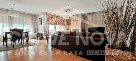 Apartamento T4 Venda em Mafamude e Vilar do Paraíso,Vila Nova de Gaia