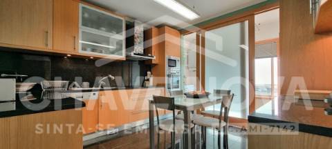 Apartamento T4 Venda em Mafamude e Vilar do Paraíso,Vila Nova de Gaia