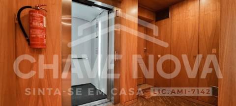 Apartamento T4 Venda em Mafamude e Vilar do Paraíso,Vila Nova de Gaia