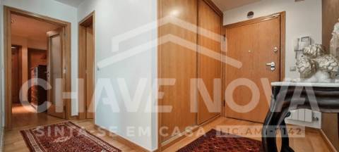 Apartamento T4 Venda em Mafamude e Vilar do Paraíso,Vila Nova de Gaia