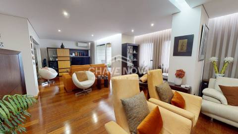 Apartamento T4+1 Venda em Mafamude e Vilar do Paraíso,Vila Nova de Gaia