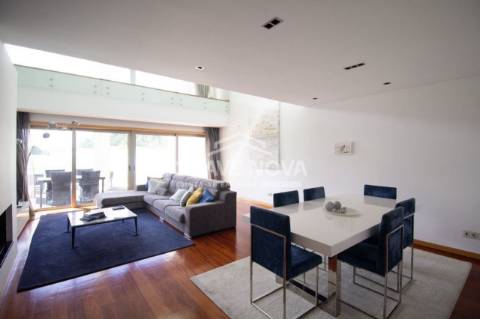 Moradia Geminada T3+1 Venda em Madalena,Vila Nova de Gaia