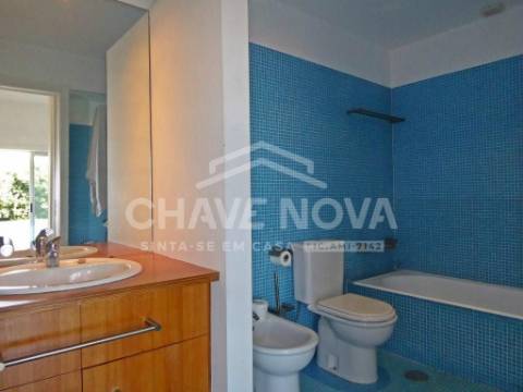 Moradia T4, em Miramar, Vila Nova de Gaia.