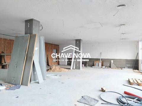 Loja  Arrendamento em Santa Maria da Feira, Travanca, Sanfins e Espargo,Santa Maria da Feira