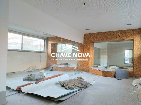 Loja  Arrendamento em Santa Maria da Feira, Travanca, Sanfins e Espargo,Santa Maria da Feira