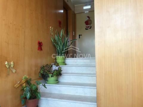 Apartamento T2 Venda em Águas Santas,Maia