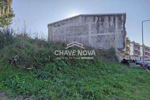 Terreno Para Construção  Venda em Nogueira da Regedoura,Santa Maria da Feira