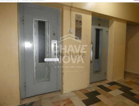 Apartamento T0 Venda em Águas Livres,Amadora