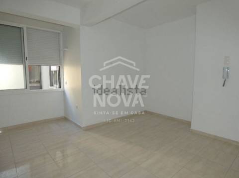 Apartamento T0 Venda em Águas Livres,Amadora