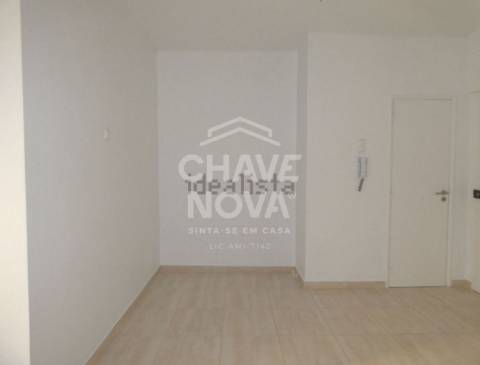 Apartamento T0 Venda em Águas Livres,Amadora