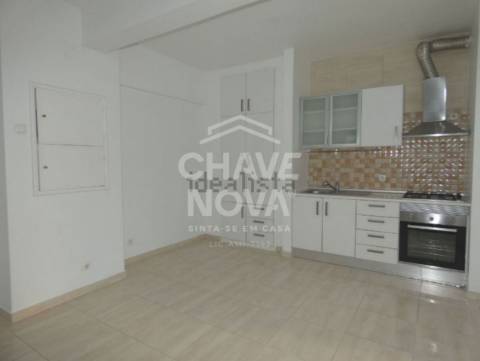 Apartamento T0 Venda em Águas Livres,Amadora