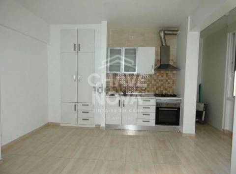 Apartamento T0 Venda em Águas Livres,Amadora