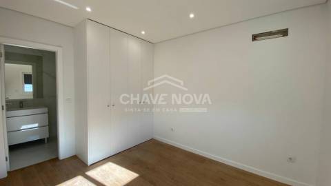 Andar Moradia T3 Venda em Rio Tinto,Gondomar