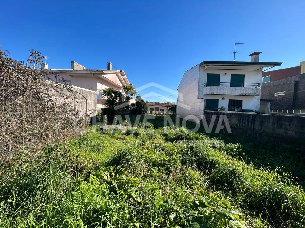 Terreno Para Construção  Venda em Castêlo da Maia,Maia