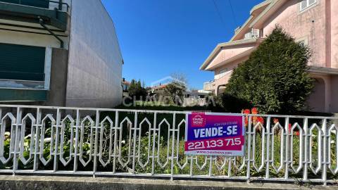 Terreno Para Construção  Venda em Castêlo da Maia,Maia