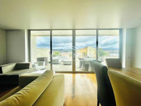 Moradia Geminada T3 Venda em São João da Madeira,São João da Madeira