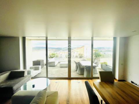 Moradia Geminada T3 Venda em São João da Madeira,São João da Madeira