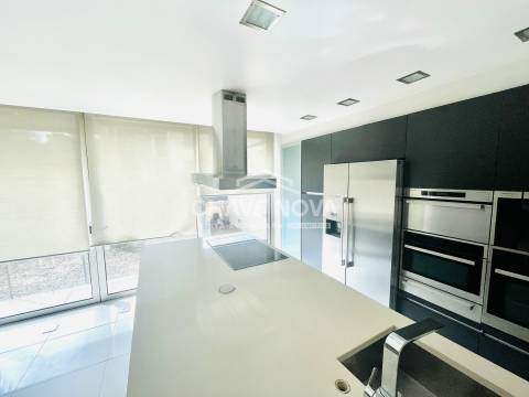 Moradia Geminada T3 Venda em São João da Madeira,São João da Madeira