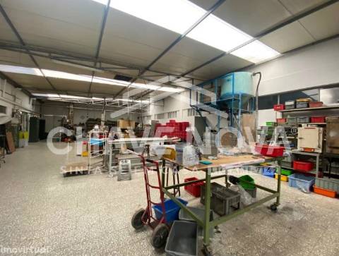 Fábrica/Indústria  Venda em São João da Madeira,São João da Madeira