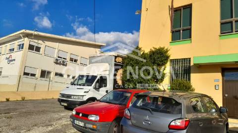 Fábrica/Indústria  Venda em São João da Madeira,São João da Madeira