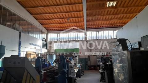 Fábrica/Indústria  Venda em São João da Madeira,São João da Madeira