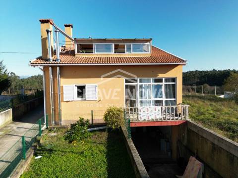 Moradia Isolada T4 Venda em Oiã,Oliveira do Bairro