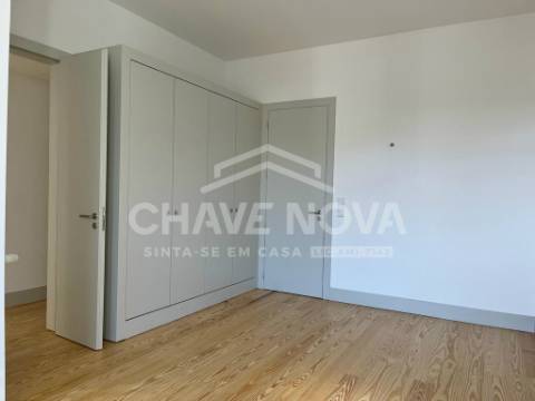 Apartamento T4 TRIPLEX Venda em Bonfim,Porto