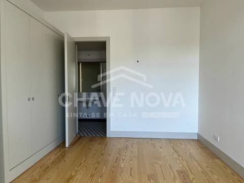 Apartamento T4 TRIPLEX Venda em Bonfim,Porto