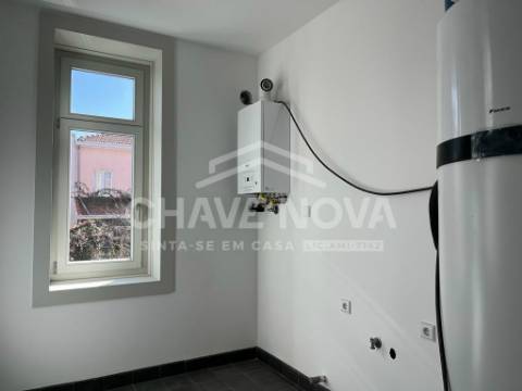 Apartamento T4 TRIPLEX Venda em Bonfim,Porto