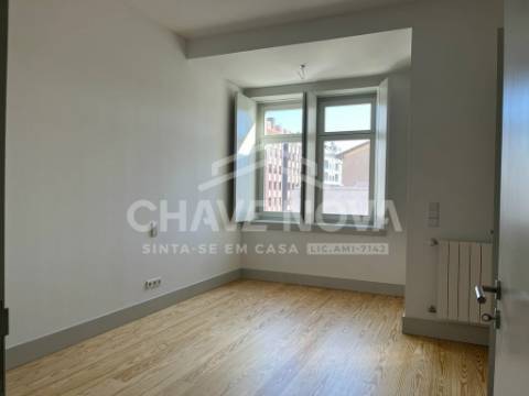Apartamento T4 TRIPLEX Venda em Bonfim,Porto