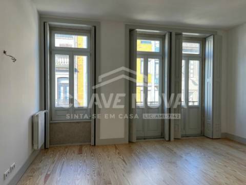 Apartamento T4 TRIPLEX Venda em Bonfim,Porto