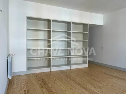 Apartamento T4 TRIPLEX Venda em Bonfim,Porto