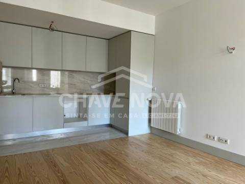 Apartamento T4 TRIPLEX Venda em Bonfim,Porto