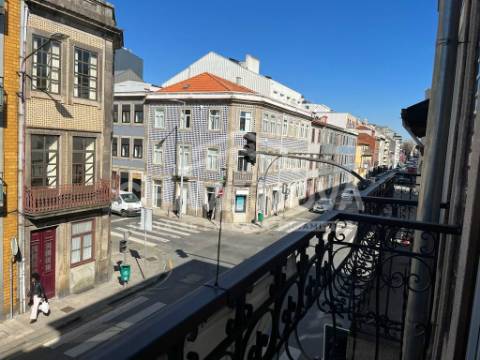 Apartamento T4 TRIPLEX Venda em Bonfim,Porto