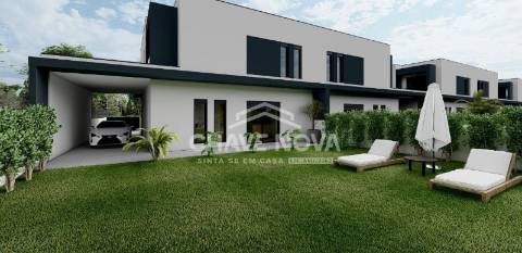 Moradia Geminada T3 Venda em Oiã,Oliveira do Bairro