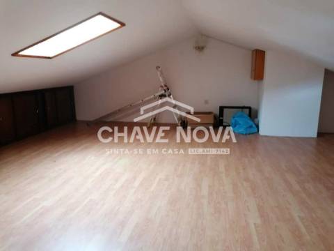 Moradia Geminada T4 Venda em Fânzeres e São Pedro da Cova,Gondomar