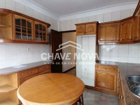 Moradia Geminada T4 Venda em Fânzeres e São Pedro da Cova,Gondomar