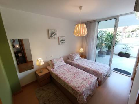 Apartamento T2 Venda em Quarteira,Loulé