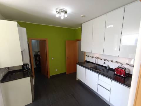 Apartamento T2 Venda em Quarteira,Loulé