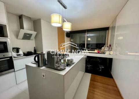 T4 Duplex em Vila das Aves, Sto. Tirso