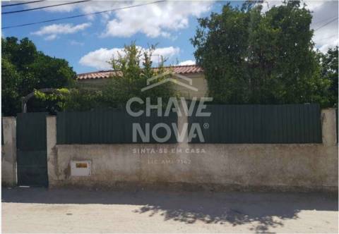 Andar Moradia T3 Venda em Fernão Ferro,Seixal