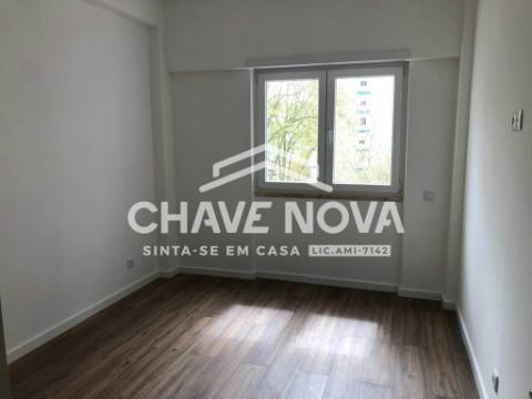 Apartamento T2+1 Venda em Massamá e Monte Abraão,Sintra