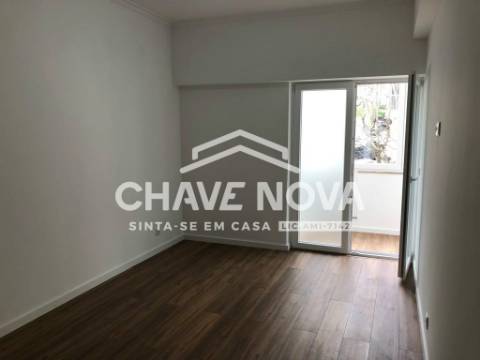Apartamento T2+1 Venda em Massamá e Monte Abraão,Sintra