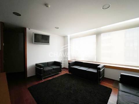 Escritório T4 Venda em Matosinhos e Leça da Palmeira,Matosinhos