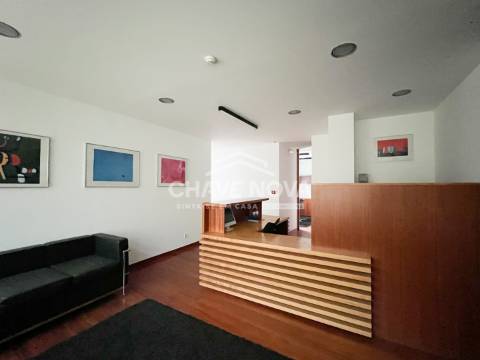 Escritório T4 Venda em Matosinhos e Leça da Palmeira,Matosinhos