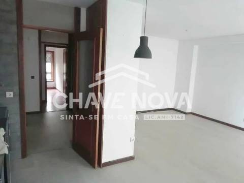 Apartamento T3 Venda em Cidade da Maia,Maia